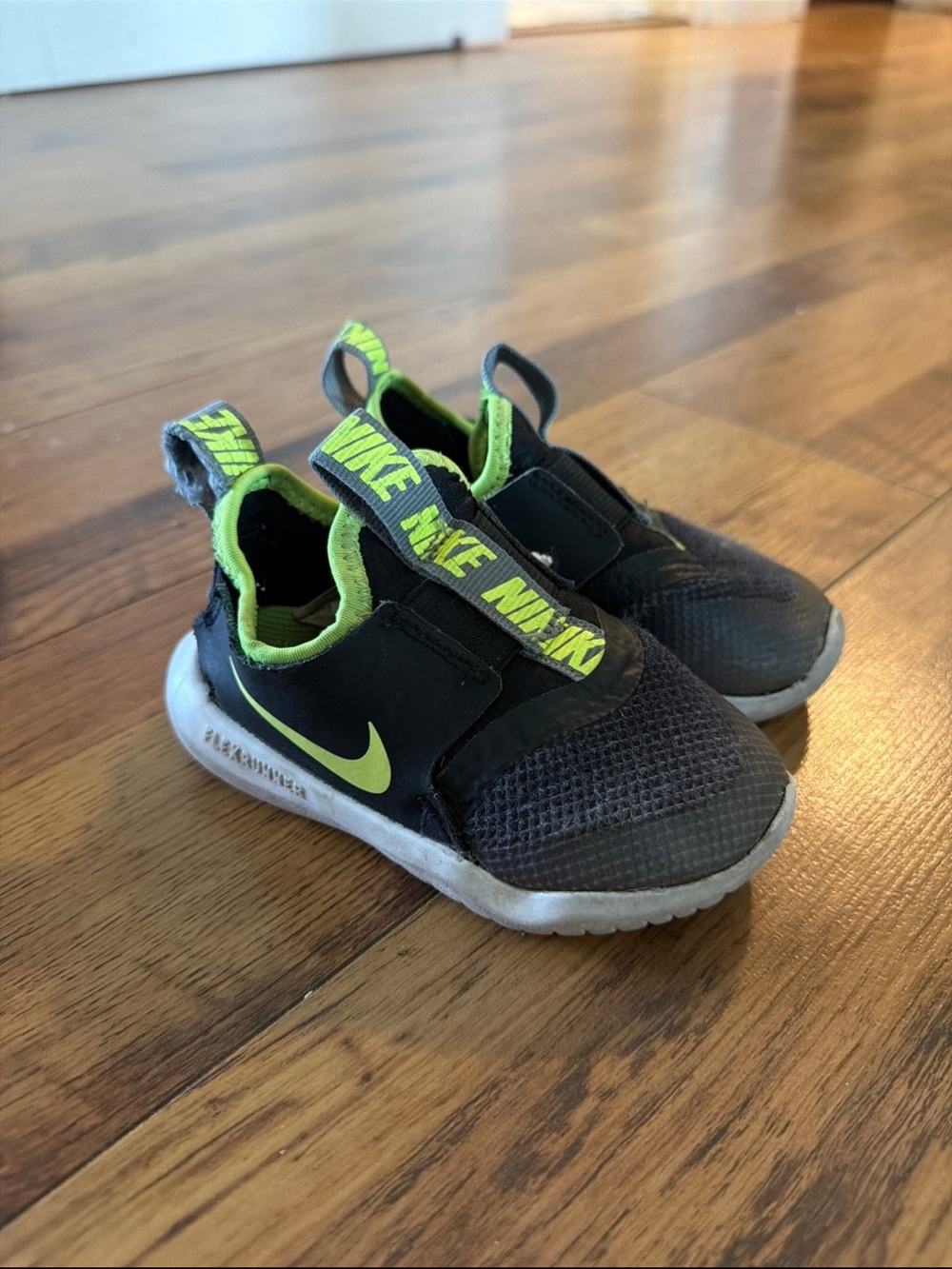 Nike Flex Runner Toddler Boys Black & Neon Green Slip-On Athletic Sneakers